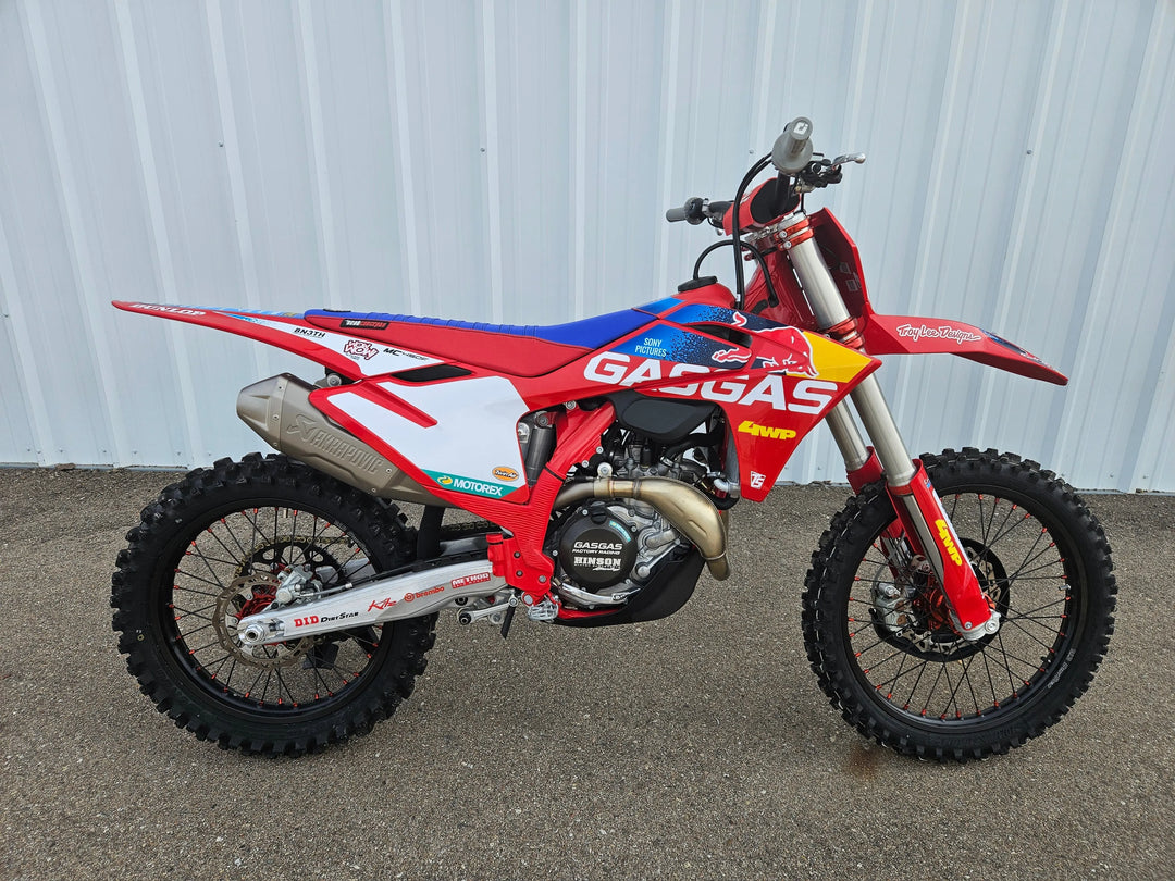 Seat Concepts Race 2.0 Sitzbank GASGAS EC / MC, Blood Red Wire / Blue Wire / Blue Wire