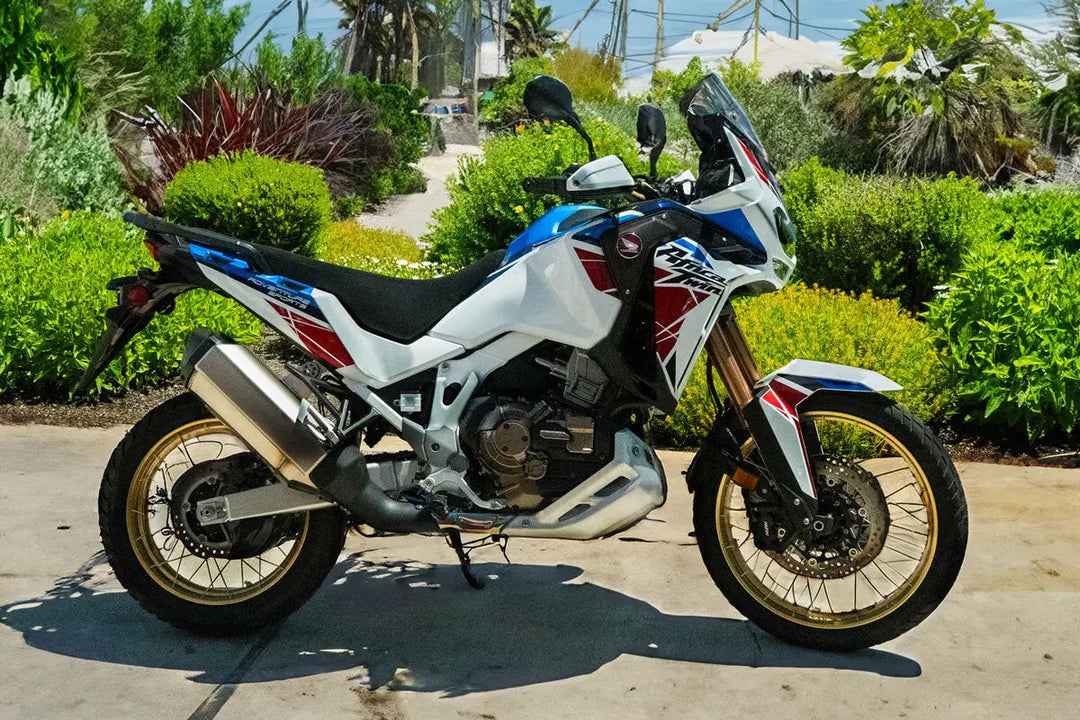 Seat Concepts Rally Sitzbank Honda CRF1100L Africa Twin, Black Diamante, Seiten Black Luna