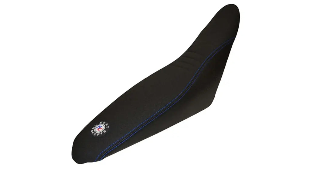Seat Concepts Komfort-Sitzbank Husqvarna FE / TE / FC / TC, Black Sandpaper, Seiten Black Carbon Fiber, Naht blau