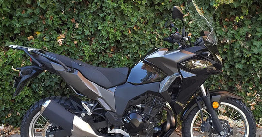 Seat Concepts Komfort Foam &amp; Cover Kit Kawasaki Versys-X 300, Black Carbon Fiber