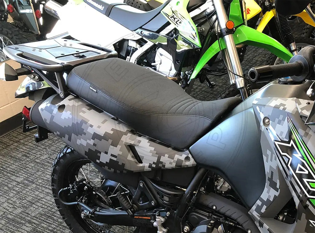 Seat Concepts Komfort-Sitzbank XL Kawasaki KLR650, Black Sandpaper, Seiten Black Carbon Fiber