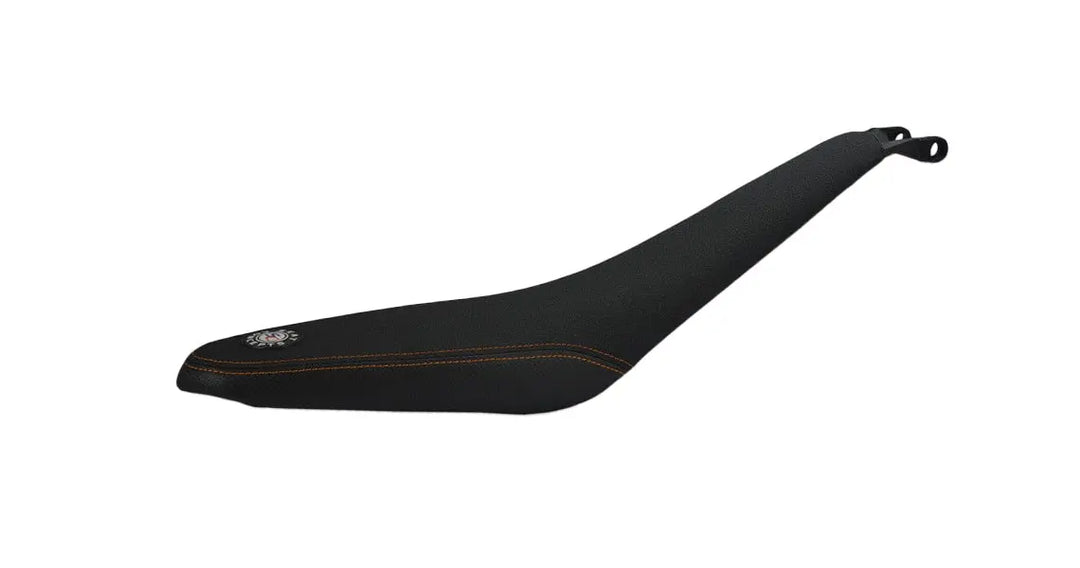 Seat Concepts Komfort Foam &amp; Cover Kit KTM Freeride, Black Sandpaper, Seiten Black Carbon Fiber, Naht orange