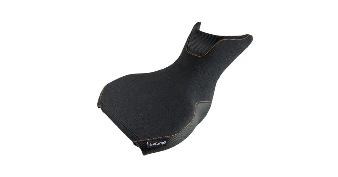 Seat Concepts Commuter Foam &amp; Cover Kit mit Soziusbezug KTM 390 Adventure, Black Sandpaper, Seiten Black Carbon Fiber, Naht orange