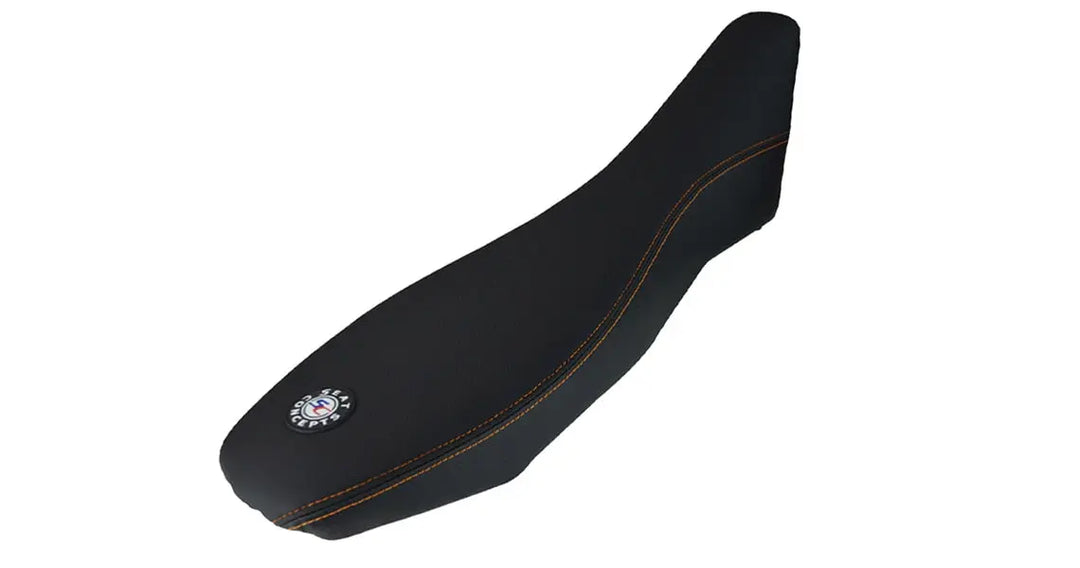Seat Concepts Komfort-Sitzbank KTM 690 Enduro R / SMC-R, Black Sandpaper, Seiten Black Carbon Fiber, Naht schwarz