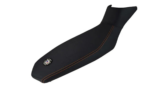 Seat Concepts Rally Sitzbank KTM 790 / 890 Adventure, Black Sandpaper, Seiten Black Carbon Fiber, Naht orange