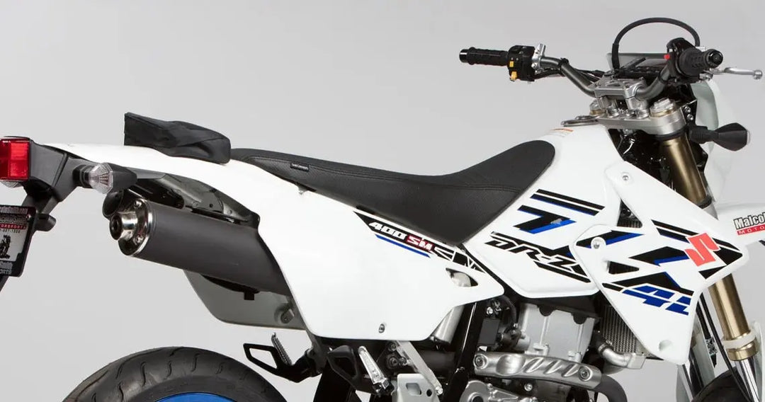 Seat Concepts Komfort-Sitzbank Suzuki DR-Z400, Black Semi-Grip, Seiten Black Carbon Fiber