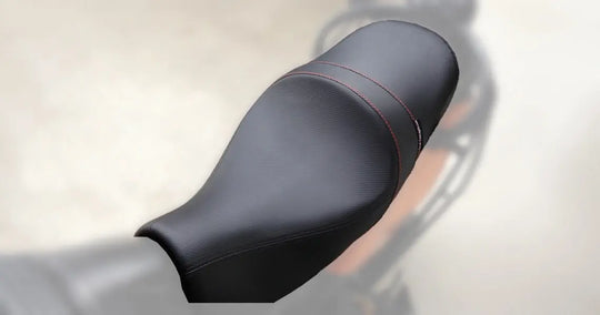 Seat Concepts Komfort Foam &amp; Cover Kit Suzuki V-Strom 650 / XT, Black Sandpaper, Seiten Black Carbon Fiber