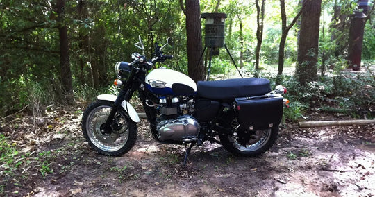 Seat Concepts Komfort Foam &amp; Cover Kit Triumph Bonneville / Scrambler / Thruxton, Black Carbon Fiber