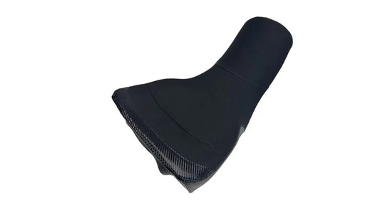 Seat Concepts Komfort Foam &amp; Cover Kit mit Soziusbezug Triumph Tiger 900 / Tiger 850 Sport, Black Sandpaper, Seiten Black Carbon Fiber