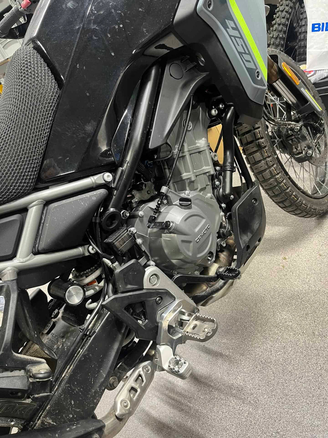 TwinPegs - CFMOTO 450 MT