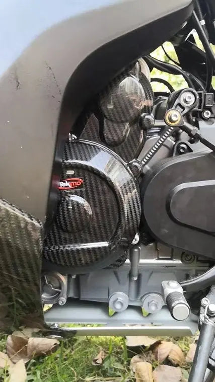 Zündungsdeckel-Schutz aus Carbon für KTM 790/890 und Husqvarna Norden 901 Tekmo Racing