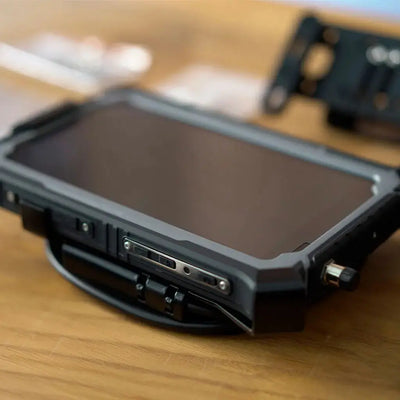 Carpe Iter V4D in der Ladehalterung