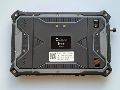 Carpe Iter V4D Rückseite Ladepins  