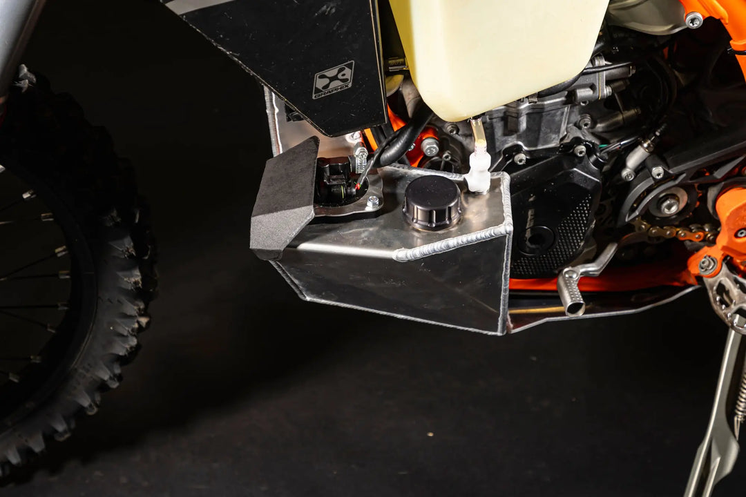 Benzintank 8L für KTM EXC 250/350/450/500 Bj 2024 Rade Garage