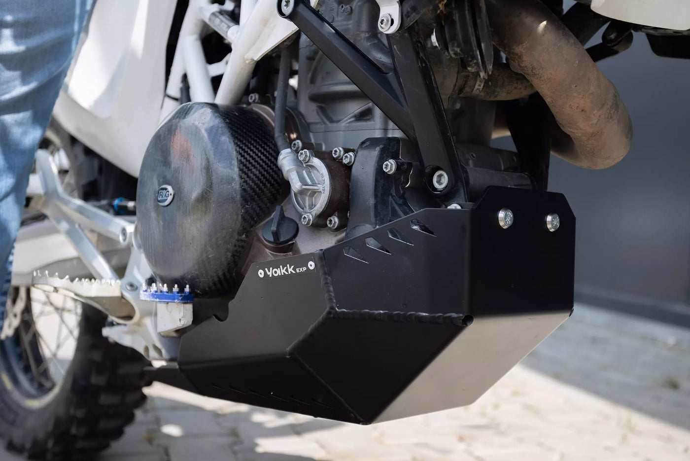 Yakk EXP Motorschutz – 4 mm Aluminium schwarz, für KTM 690 Enduro R, Husqvarna 701, GASGAS ES700