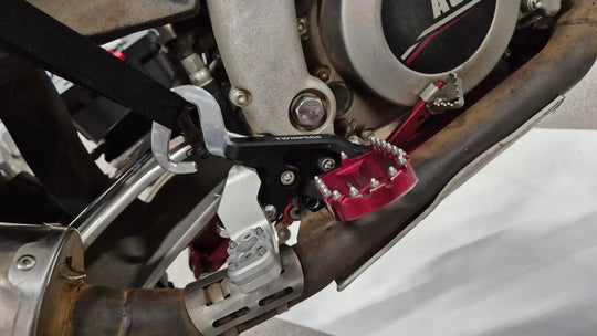 TwinPegs - AJP PR7