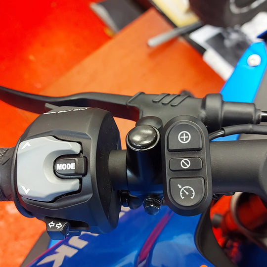 Tempomat für Suzuki DR-Z4S ab 2025 – Veridian Cruise