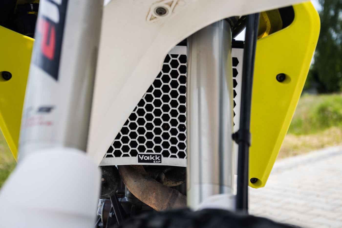 Yakk EXP Kühlerschutz für Husqvarna 701
