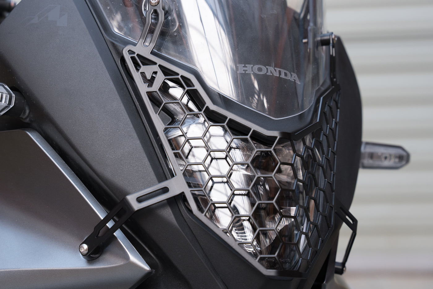 Yakk EXP Lampenschutzgitter für Honda XL750 Transalp