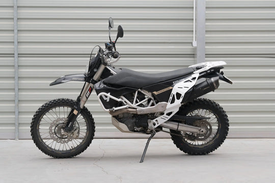 Yakk EXP Seitenträger weiß für Softgepäck für Husqvarna 701